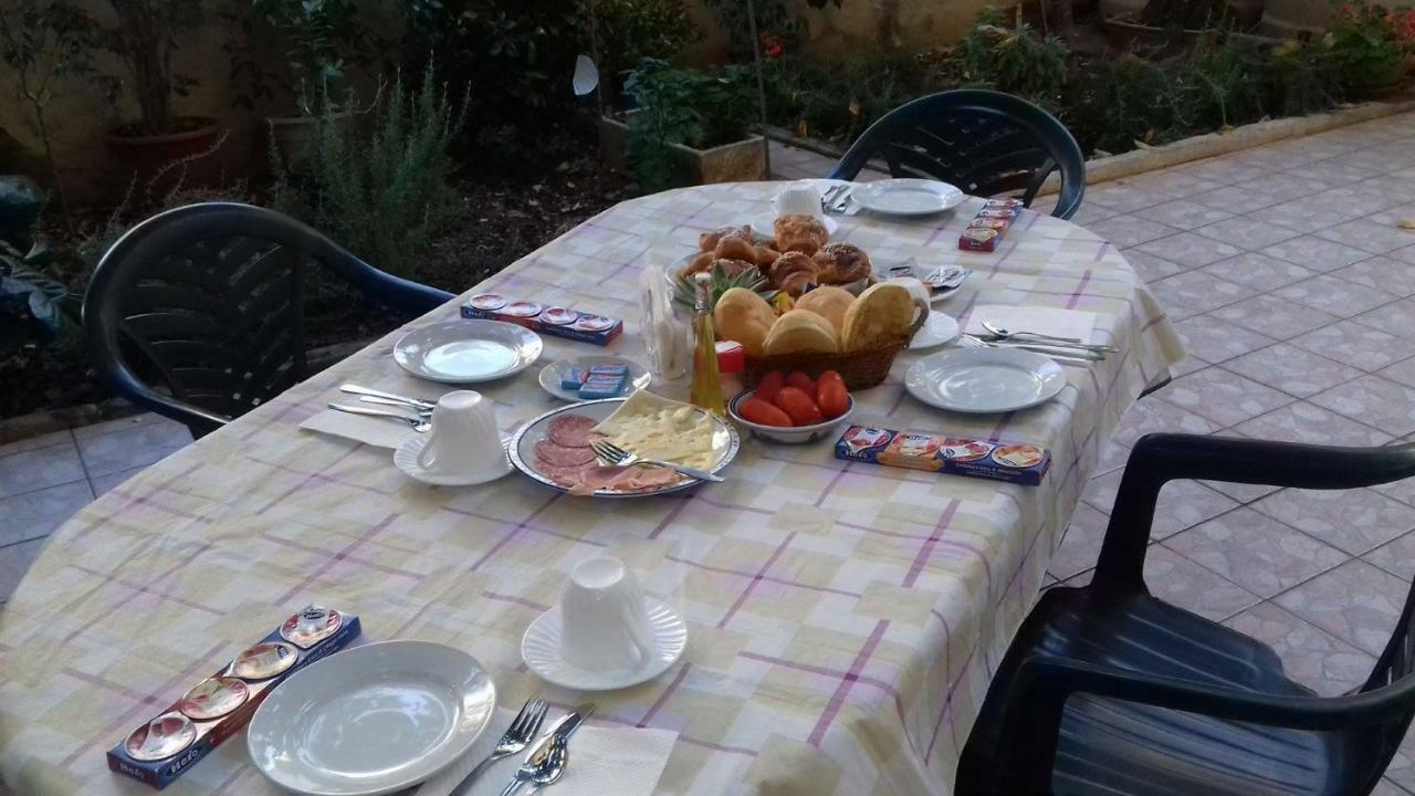 Bed And Breakfast Hibiscus Alghero Eksteriør bilde
